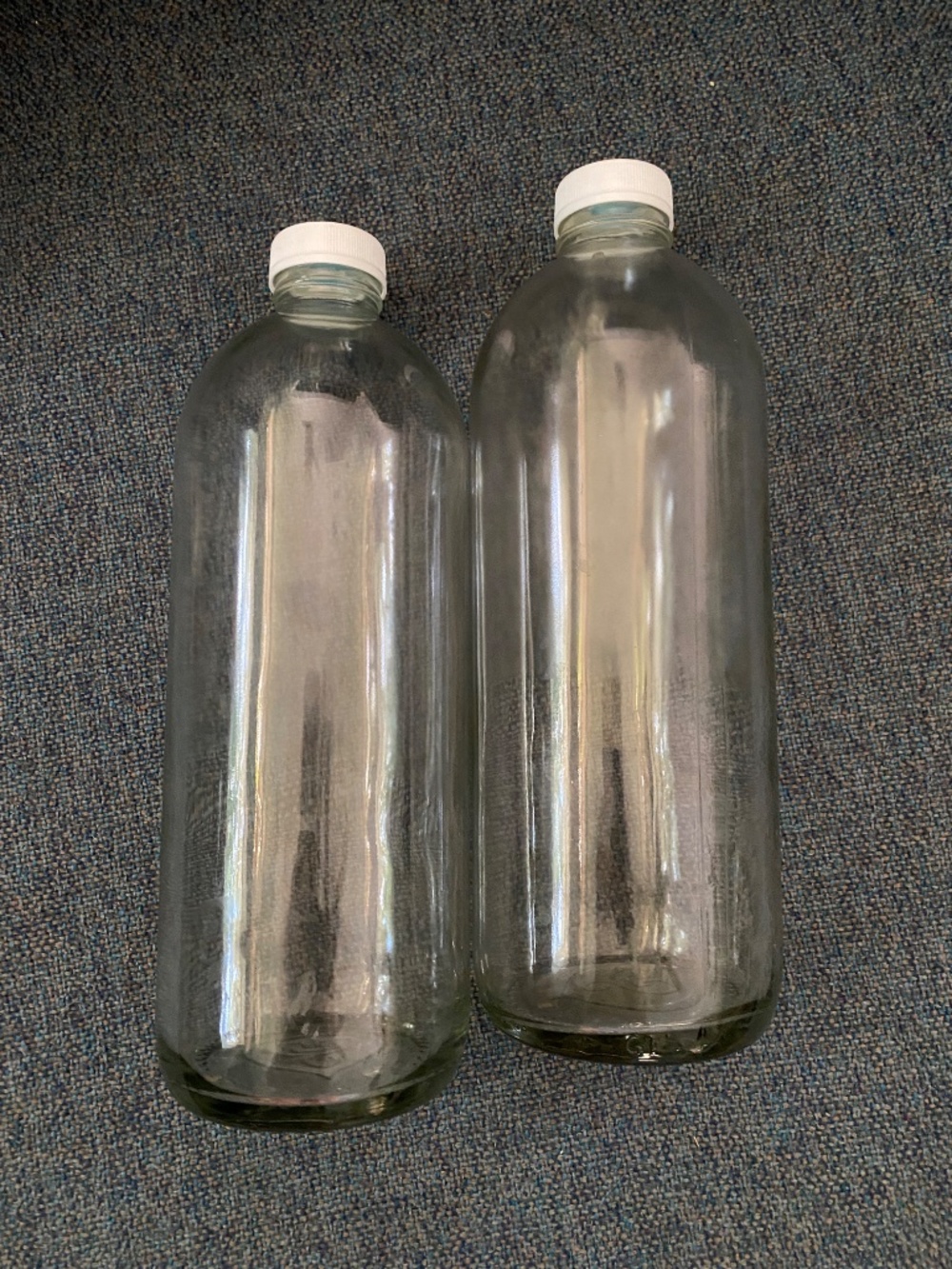 💧Two 48 oz. Large Thick Glass Jugs Screw on Plastic Cap Water Storage Home Brew - Picture 11 of 11